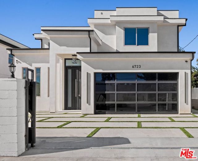 6723 Sunnyslope Avenue, Van Nuys CA: https://media.crmls.org/mediaz/a9bb7af4-a1d3-4b43-b11b-4e9519a31076.jpg