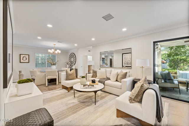 Detail Gallery Image 21 of 75 For 2820 San Pasqual St, Pasadena,  CA 91107 - 5 Beds | 5/1 Baths