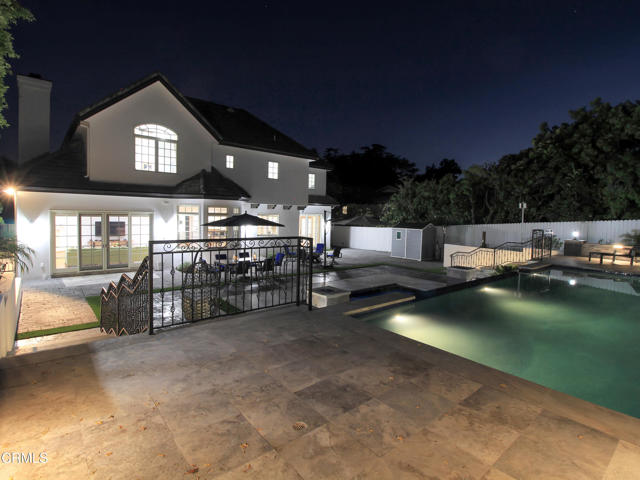 1929 Lyans Drive, La Canada Flintridge CA: https://media.crmls.org/mediaz/a9bbf8b3-d43e-4db1-8e5a-aeb72950dd6e.jpg