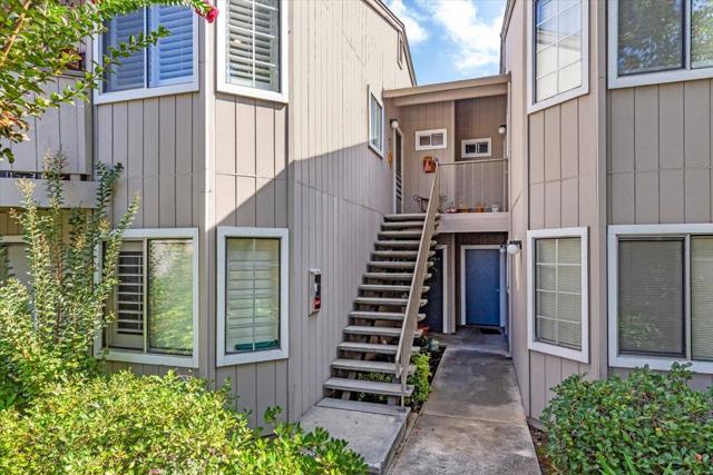 3489 Wine Barrel Way, San Jose CA: https://media.crmls.org/mediaz/a9bc4f0f-1bc2-4eaa-b7cd-76f80e8e14f8.jpg