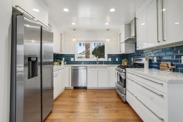 Image 11 of 39 For 3271 Catalina Avenue