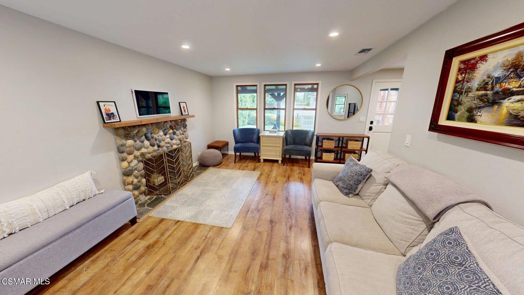 MLS #225003775 img 5