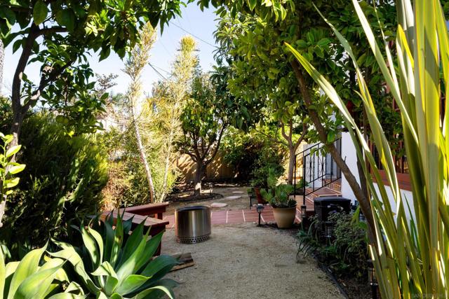 3077 Landis St, San Diego CA: https://media.crmls.org/mediaz/a9bf6f61-501b-490b-aa04-f13159ce9281.jpg