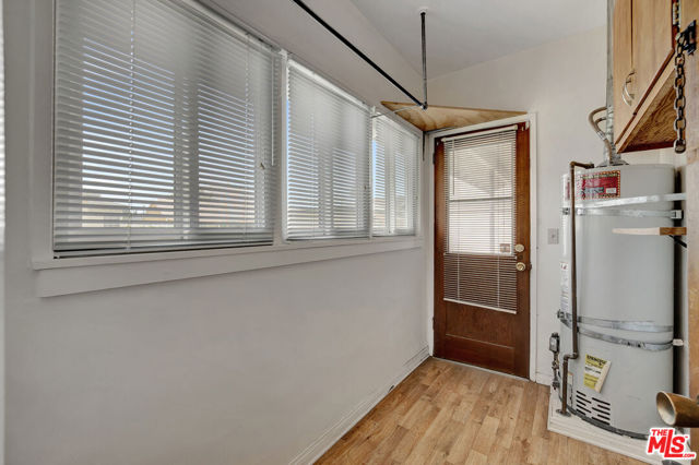 9855 Emperor Avenue, Arcadia CA: https://media.crmls.org/mediaz/a9c0a41e-720c-4c95-a3c9-439393e1ea9e.jpg