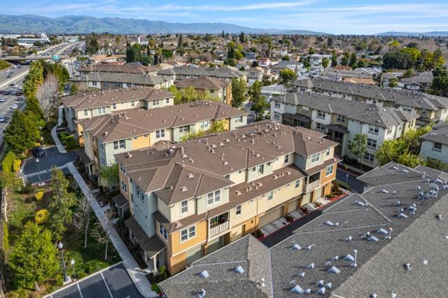 767 Modern Ice Drive, San Jose CA: https://media.crmls.org/mediaz/a9c13894-21ae-40c0-9286-ca48c9598500.jpg