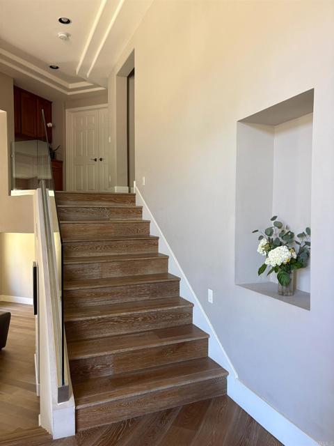 1317 Caminito Balada, La Jolla CA: https://media.crmls.org/mediaz/a9c18cda-cd34-4172-8db7-35251777c85b.jpg