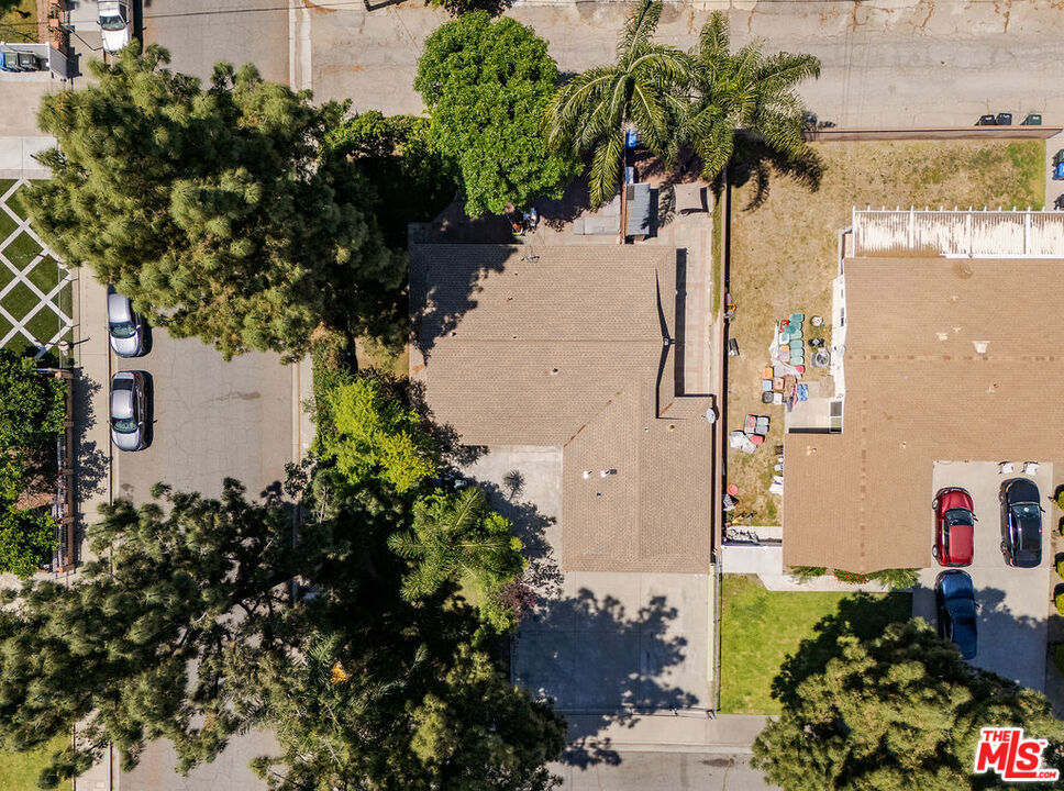 https://media.crmls.org/mediaz/a9c20b8b-0611-4070-b09d-b4eba700910e.jpg?preset=X-Large
