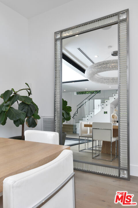 5316 Lennox, Sherman Oaks CA: https://media.crmls.org/mediaz/a9c2b3e1-0843-4349-92ae-0b4619c8ca11.jpg