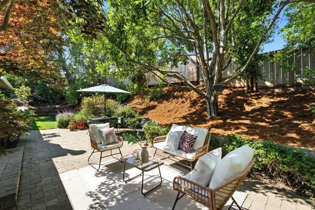 1884 Randall Road, San Mateo CA: https://media.crmls.org/mediaz/a9c31e13-04af-4bc3-b954-5bd591b916ca.jpg