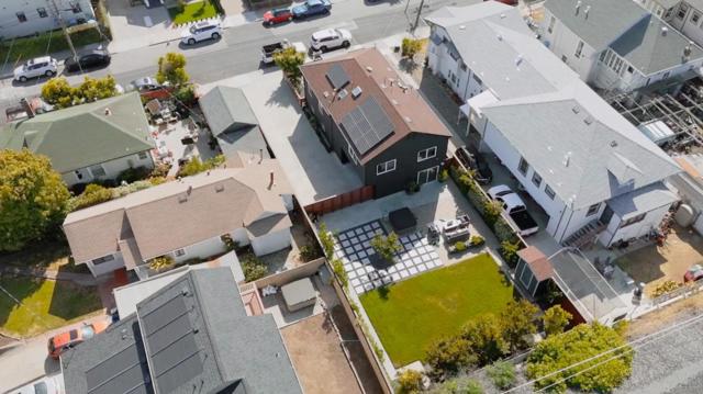 212 Ramona Street, San Mateo CA: https://media.crmls.org/mediaz/a9c354fc-30fd-4be8-ae9f-512e91ded03f.jpg