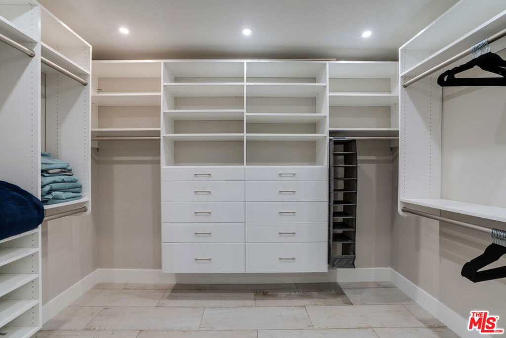 MLS #26866357 image #22