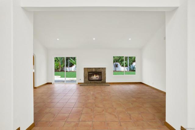 1665 Landquist Dr., Encinitas CA: https://media.crmls.org/mediaz/a9c4d7eb-eba2-476f-a5d7-b35fcccb3302.jpg