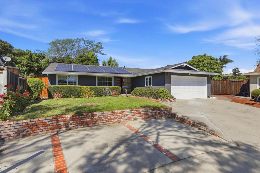 795 Nokomis Drive