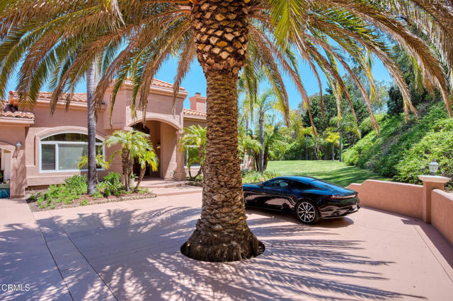1690 Calle Tierra Vista, Camarillo CA: https://media.crmls.org/mediaz/a9c5c309-59fc-4566-85a4-bbb7139ac981.jpg