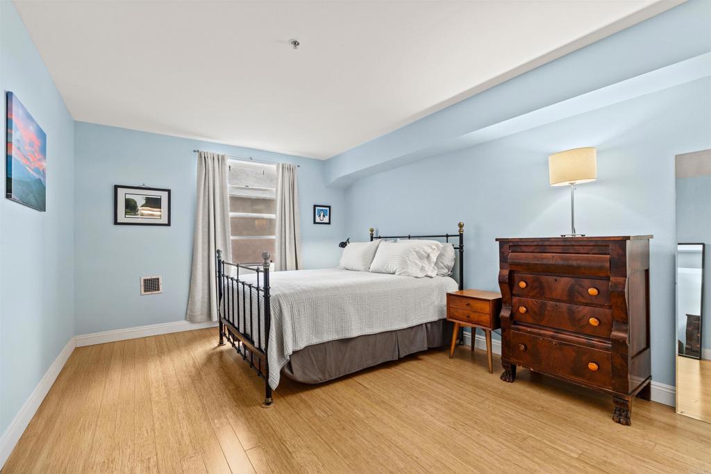 1435 India Street - photo 8