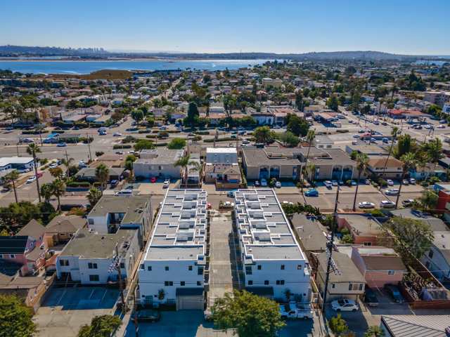 1952 Hornblend St, San Diego, California 92109, 2 Bedrooms Bedrooms, ,2 BathroomsBathrooms,Townhouse,For Sale,Hornblend St,240019025SD