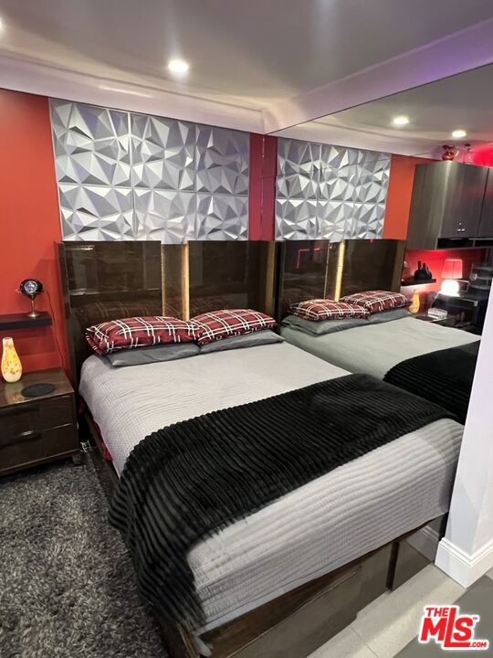 950 N Kings Road, West Hollywood CA: https://media.crmls.org/mediaz/a9c6ed68-acc8-475c-9002-25da6b7bd2ae.jpg
