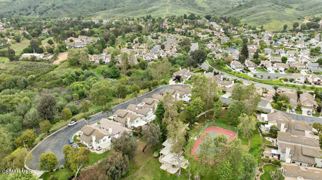 645 Overlook Road, Simi Valley CA: https://media.crmls.org/mediaz/a9c76209-6cdb-4c1a-b8ab-c0e5a4b2fef3.jpg