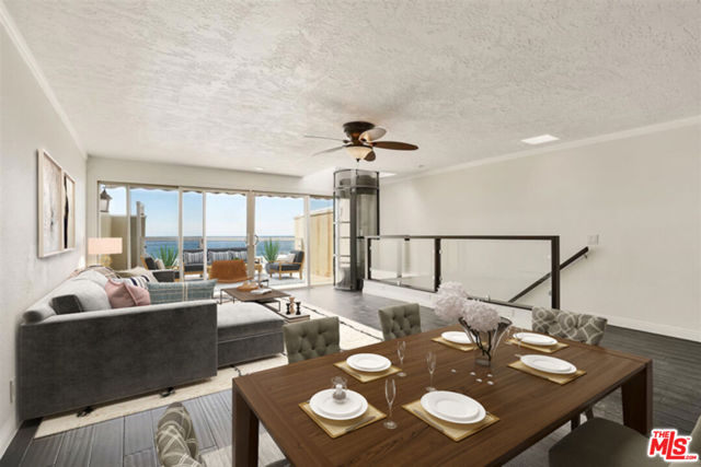 11770 Pacific Coast Highway, Malibu CA: https://media.crmls.org/mediaz/a9c83446-33c8-404d-9e54-a2b4762fc9f5.jpg