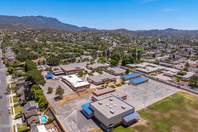 2763 Michael Drive, Newbury Park CA: https://media.crmls.org/mediaz/a9c92afc-ed4d-4867-a6a4-704261458d45.jpg