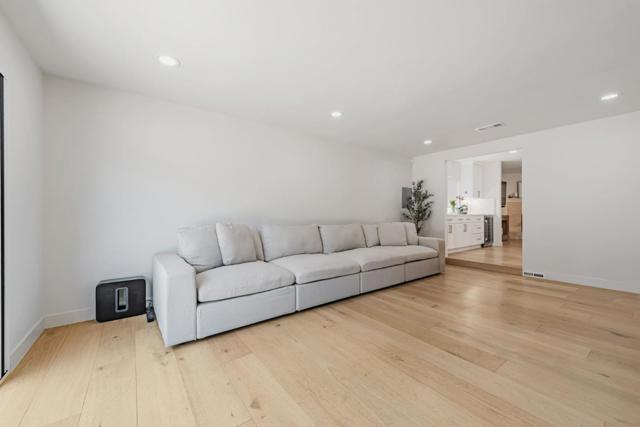 890 Wainwright Drive, San Jose CA: https://media.crmls.org/mediaz/a9ca722a-0b4e-4cad-b378-3a9736e793f5.jpg