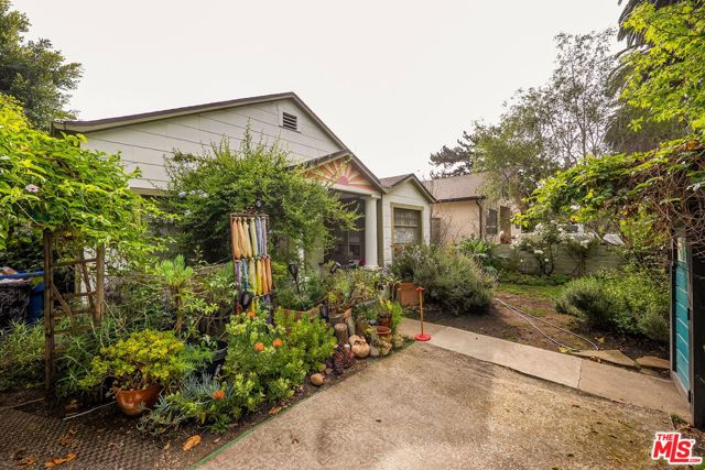 2206 Walnut Avenue photo 5