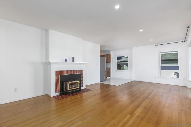 Image 16 of 75 For 4445 Coronado Avenue