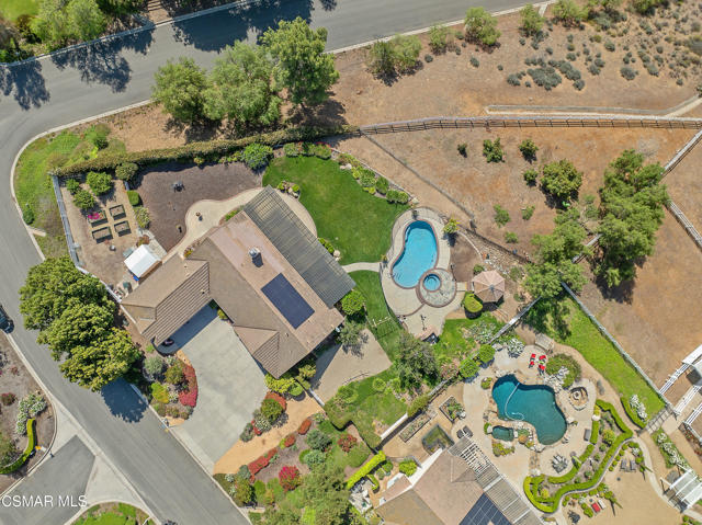 12490 Ridge Drive, Santa Rosa CA: https://media.crmls.org/mediaz/a9caa178-0e8f-46e9-a3ed-b420c85bed9b.jpg