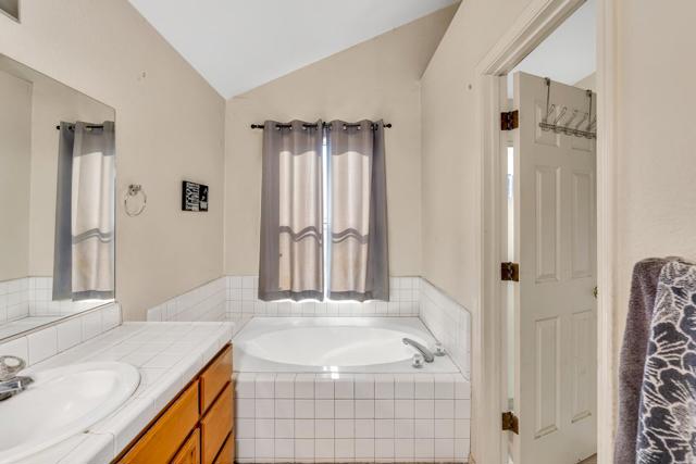 1928 Davis Drive, Los Banos CA: https://media.crmls.org/mediaz/a9cb97ab-1e0b-44bb-8457-0e8f48925d7c.jpg