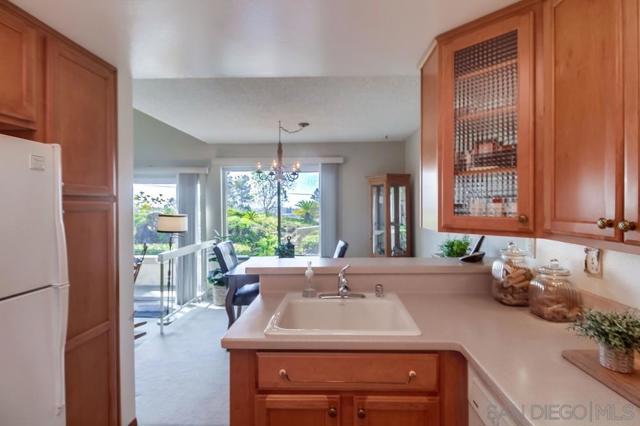 5430 Baltimore Drive Unit 72, La Mesa CA: https://media.crmls.org/mediaz/a9cbb30b-4357-486f-b13c-05786bdbde83.jpg