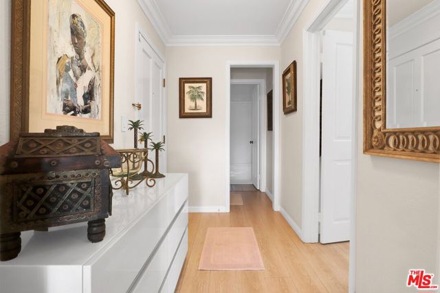 2308 Schader Drive, Santa Monica CA: https://media.crmls.org/mediaz/a9cbe8a2-85be-43a1-8291-1e114a113c52.jpg