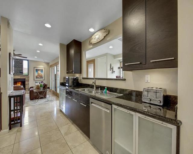 52883 Eisenhower Drive, La Quinta CA: https://media.crmls.org/mediaz/a9ccedc0-9dba-444c-a44d-7ae94f09f814.jpg