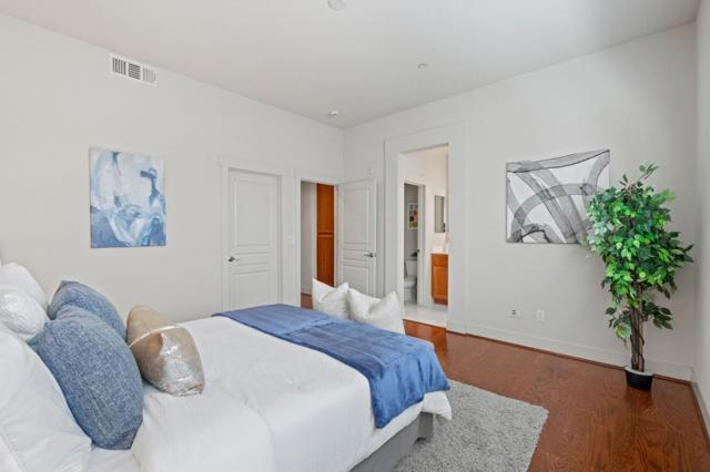 1207 66th Street, Oakland CA: https://media.crmls.org/mediaz/a9cd20ba-94bc-4c96-93c4-93e9a6e758a1.jpg