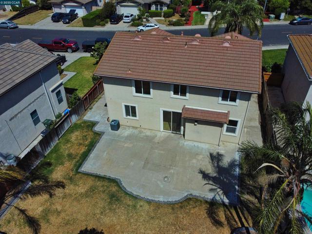 2035 Pasado Avenue, Manteca CA: https://media.crmls.org/mediaz/a9cdb458-3ca0-48c1-933a-6dcea761d7f3.jpg
