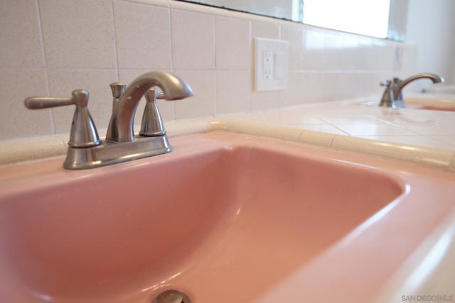 2345 Alta Vista Dr, Vista CA: https://media.crmls.org/mediaz/a9cea5c5-6255-4955-9af5-f5ab2c1163d2.jpg