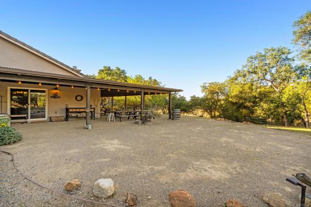 Detail Gallery Image 10 of 69 For 25258 Black Canyon Rd, Santa Ysabel,  CA 92070 - 3 Beds | 2 Baths
