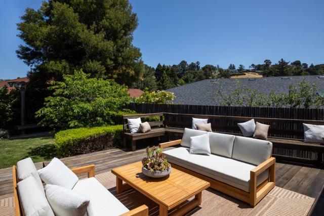 1416 Woodberry Avenue, San Mateo CA: https://media.crmls.org/mediaz/a9cec763-7833-420a-8f2d-88e881cdf972.jpg