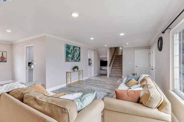 502 Cartagena Ln, San Ramon CA: https://media.crmls.org/mediaz/a9cedadf-518d-4a33-854e-6bc1970502dc.jpg