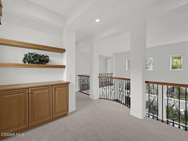 5455 Via Olas, Newbury Park CA: https://media.crmls.org/mediaz/a9cf239a-7eb6-4cc9-82c7-6f67f473c0f0.jpg