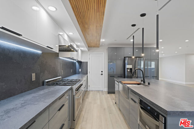 17443 Valerio Street photo 7