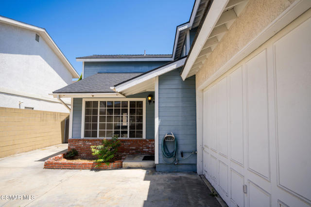 2517 Harriman Lane, Redondo Beach CA: https://media.crmls.org/mediaz/a9d08e67-ada1-4fb3-9ccd-bf6decb6c7fa.jpg