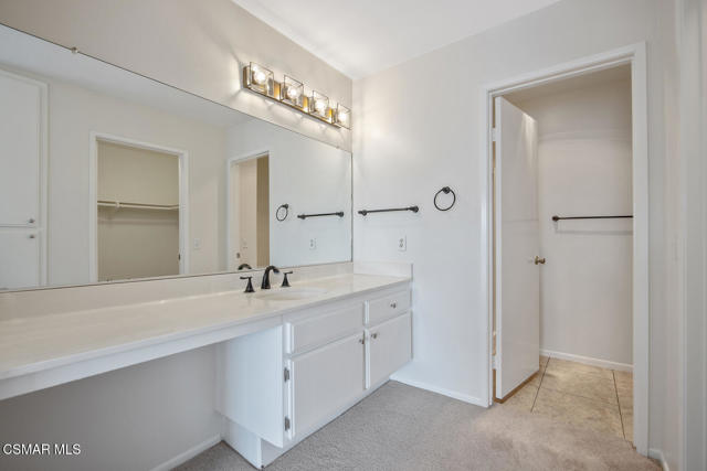 4535 Falkirk Bay, Oxnard CA: https://media.crmls.org/mediaz/a9d344f4-e3b3-4b42-a48c-93b6731a4c33.jpg