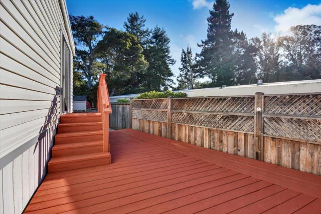 17 Pepperwood Way, Soquel CA: https://media.crmls.org/mediaz/a9d3e0f9-6b16-430c-b3be-82ed0545bb34.jpg