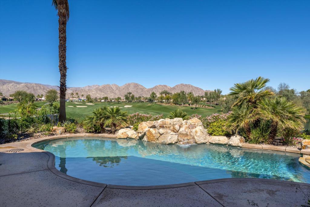 MLS #219138516DA image #1