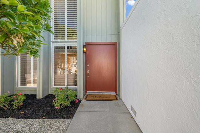 1393 Sydney Drive, Sunnyvale CA: https://media.crmls.org/mediaz/a9d49724-f0d8-4ba4-9147-48426149a178.jpg