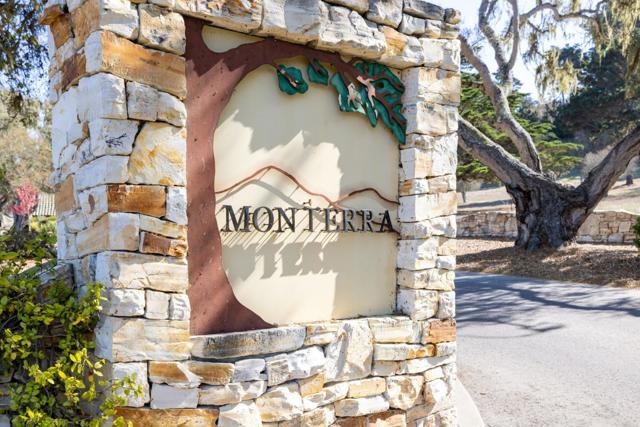 8160 Manjares, Monterey CA: https://media.crmls.org/mediaz/a9d51197-f4ec-4259-9e61-5245c5ad57f8.jpg