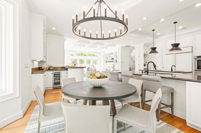 6 Zachary Court, Menlo Park CA: https://media.crmls.org/mediaz/a9d515c9-cad2-4179-bae1-d68dca816568.jpg
