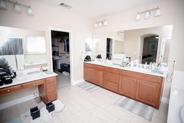 2628 Acapulco Way, Modesto CA: https://media.crmls.org/mediaz/a9d52566-fe21-4988-a422-047cc4a93677.jpg