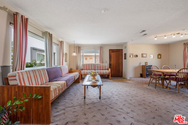 2413 CARNEGIE Lane, Redondo Beach, California 90278, 2 Bedrooms Bedrooms, ,1 BathroomBathrooms,Residential,Sold,CARNEGIE,22158269