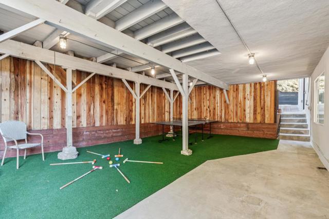 1315 Black Mountain Road, Hillsborough CA: https://media.crmls.org/mediaz/a9d53794-b99e-473e-90a1-fde642df360f.jpg
